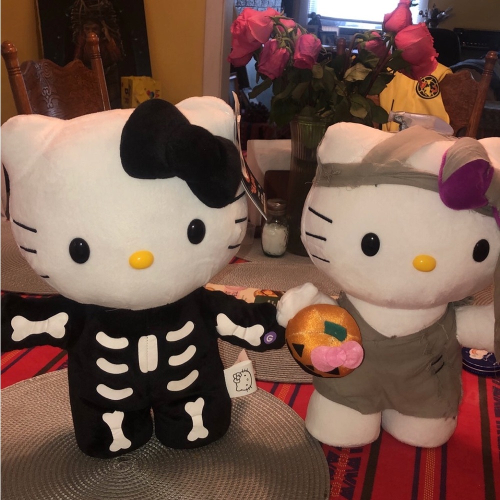 Hello Kitty Plush Halloween Skeleton & Mummy Animated Sidesteppers Dance Harpsi